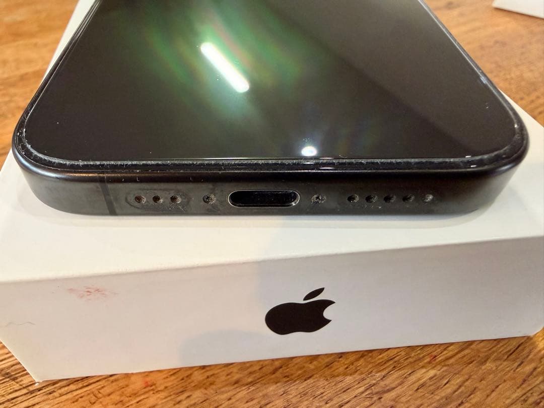 超美品Apple iPhone 15Pro ブラックチタニウム 512GB