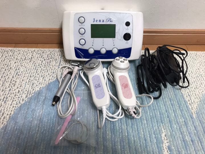 《期間限定70%オフ！！》ジェーナプロ　美顔器