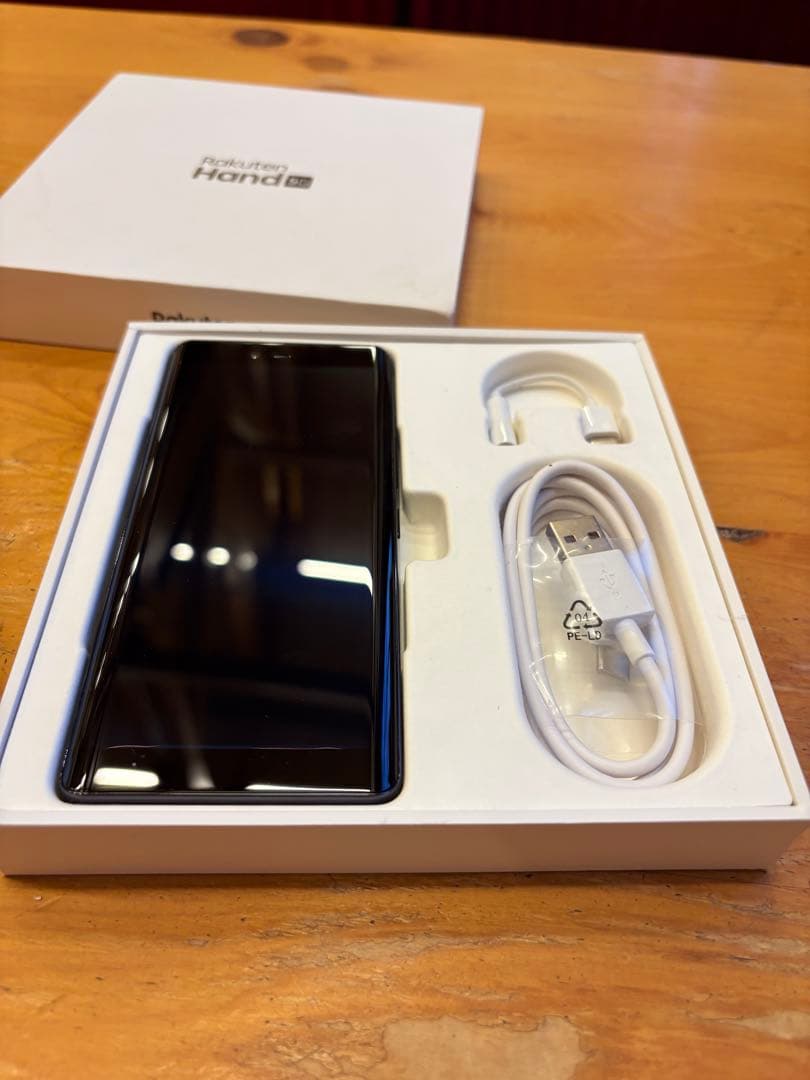 Rakuten Hand 5G ブラック 本体