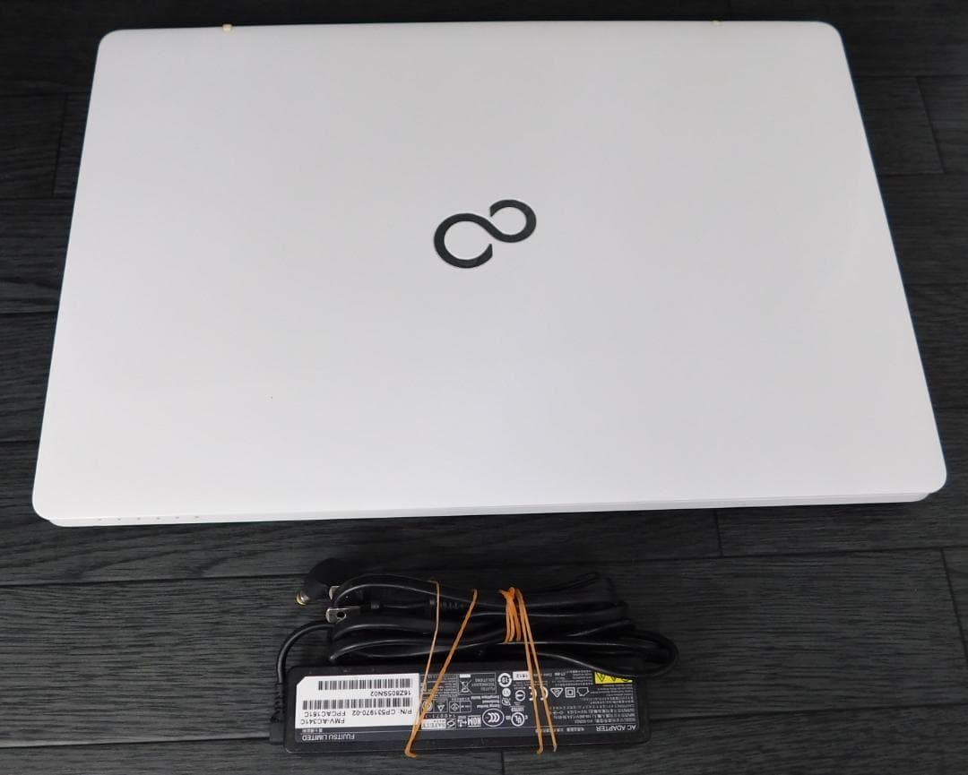 ■Windows11 25H2■Corei7■SSD■富士通ノートPC■1213