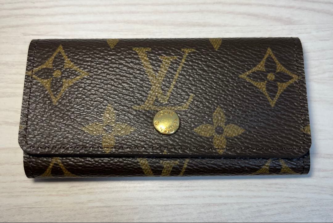 【中古美品】ルイ・ヴィトン ミュルティクレ4 キーケース