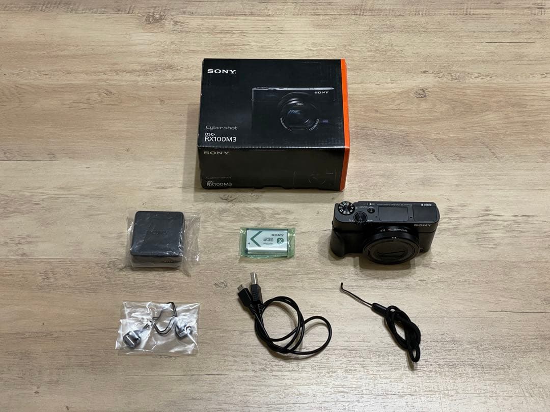 デジタルカメラ SONY Cyber-shot RX100III DSC-RX100M3