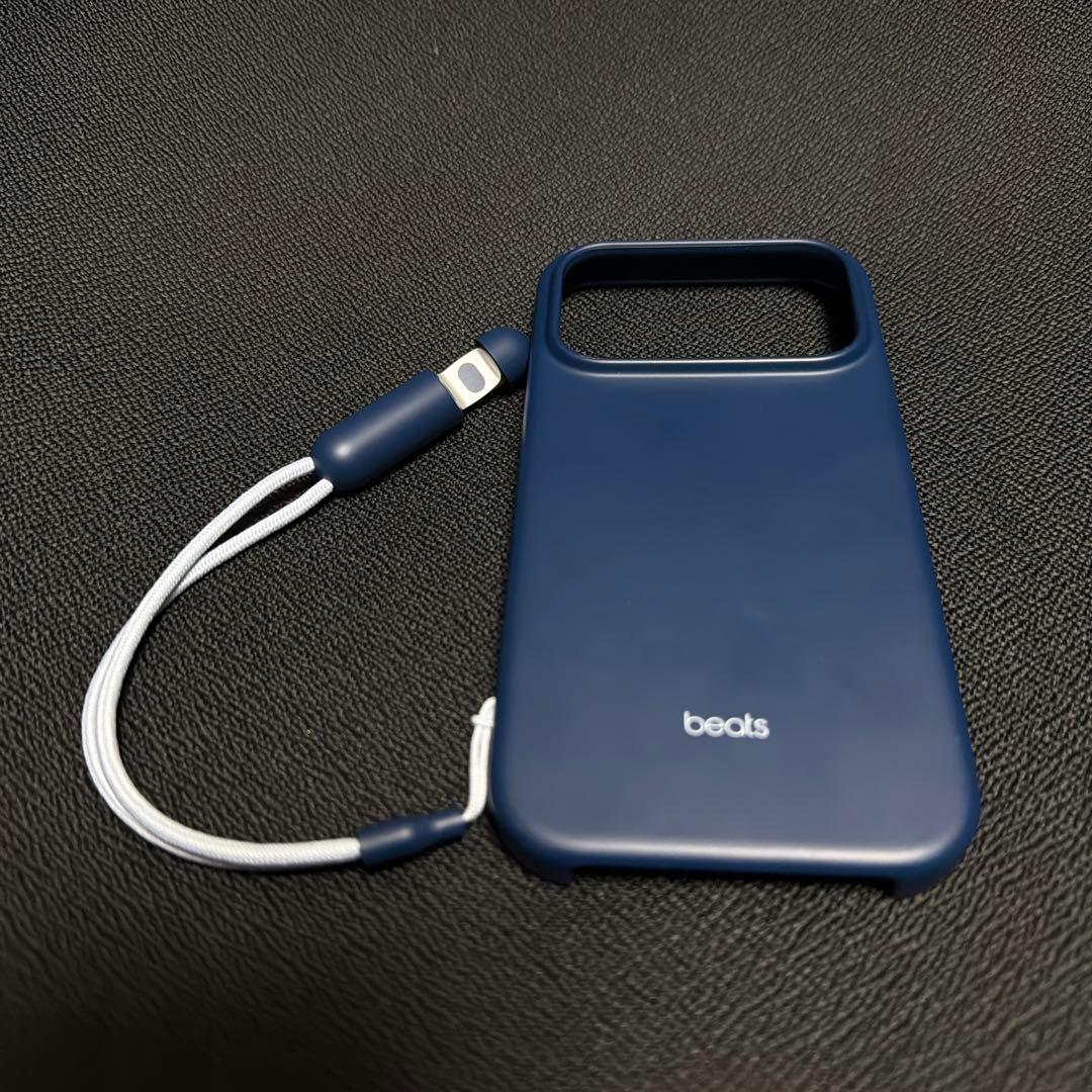 Beats iPhone 17 PRO Kickstand Case ストラップ