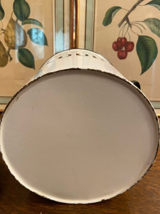 イギリス　アンティークフラワー缶