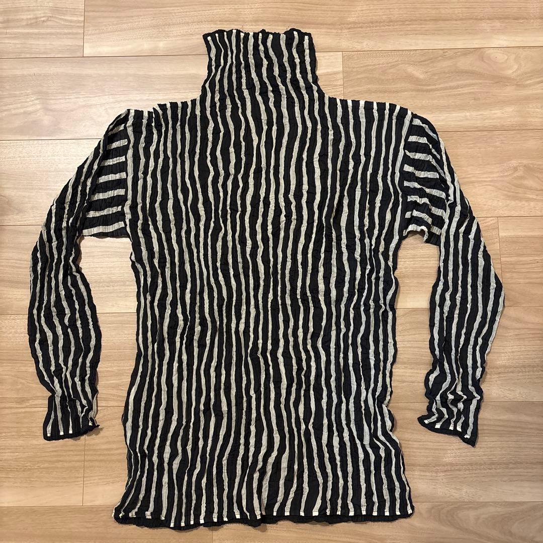 ISSEY MIYAKE プリーツ　長袖　ストライプ　Lサイズ