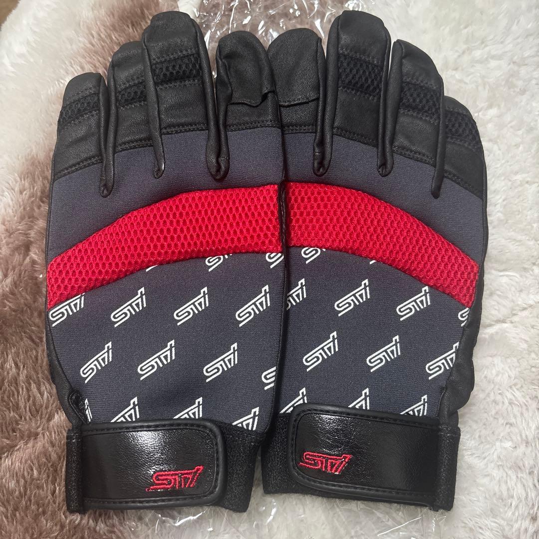 スバル　STI ドライブグローブ