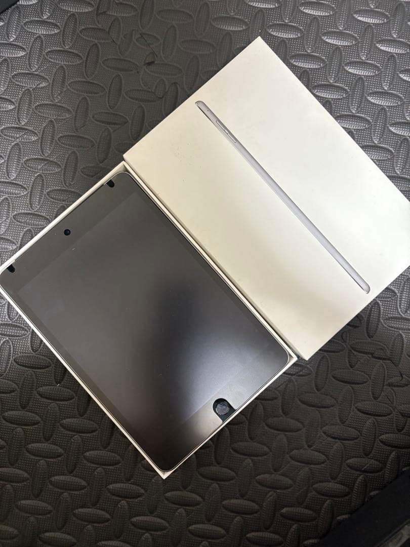 Apple iPad mini 4 128GB スペースグレー　Cellular