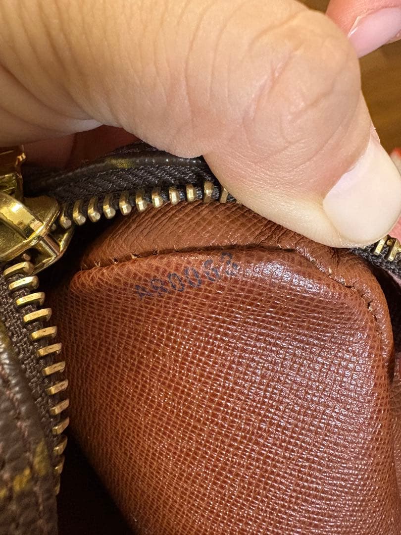 本日だけの価格です！ルイ・ヴィトン モノグラム ナイル　メッセンジャーバッグ