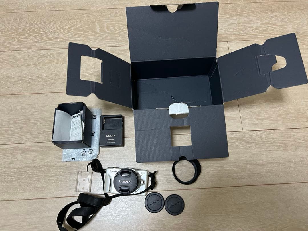 デジタルカメラ Panasonic Lumix GF2