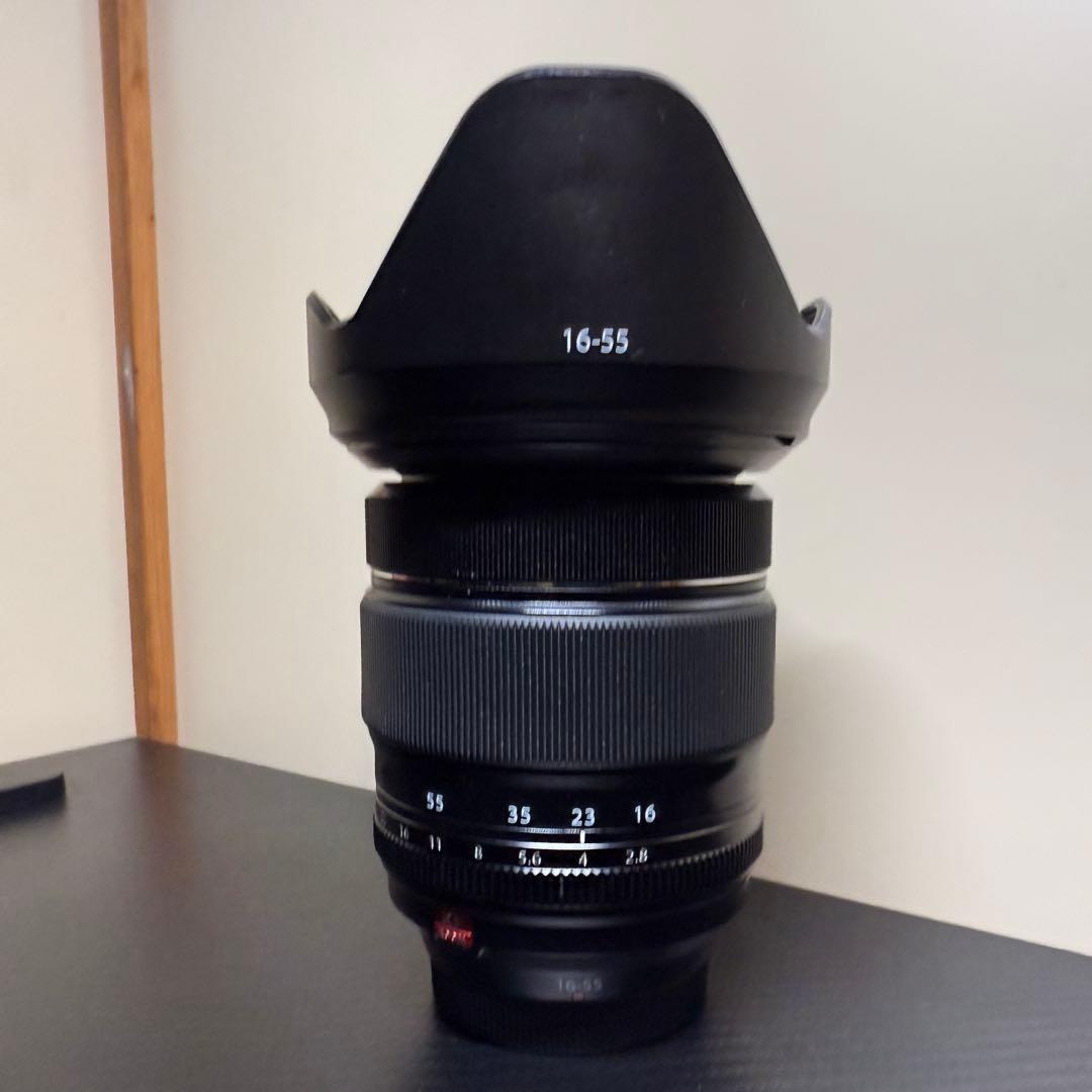 XF 16-55mm F2.8 R LM WR レンズフード付き