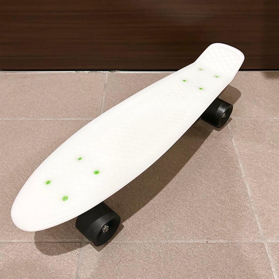 【美品】penny ペニースケートボード 22インチ 白　蓄光デッキ