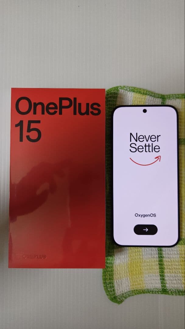 oneplus 15 グローバル版　12g/256g　色ブラック