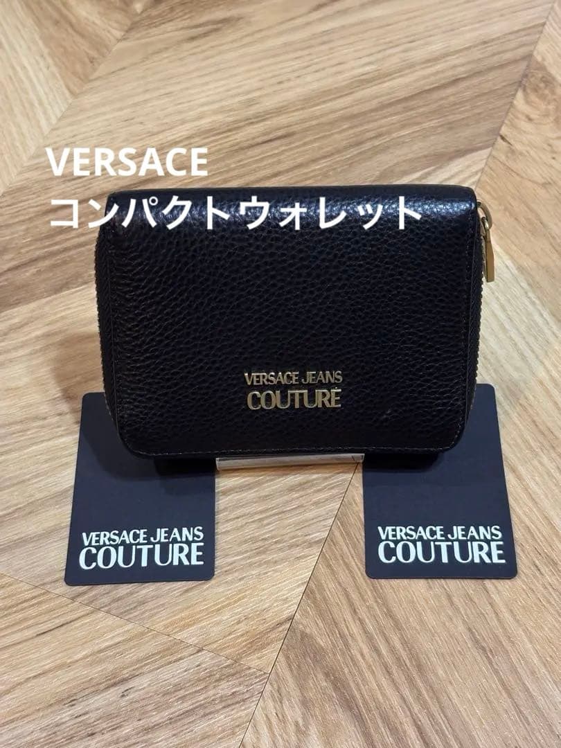 【極美品】ヴェルサーチ ジーンズ クチュール コンパクトウォレット シボ革
