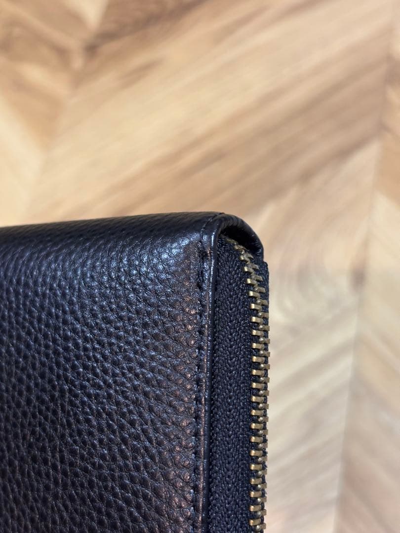 【極美品】ヴェルサーチ ジーンズ クチュール コンパクトウォレット シボ革