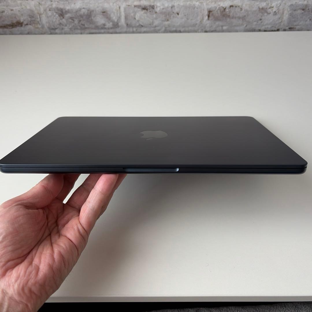 M2 MacBook Air 13.6インチ メモリ16g SSD 512GB