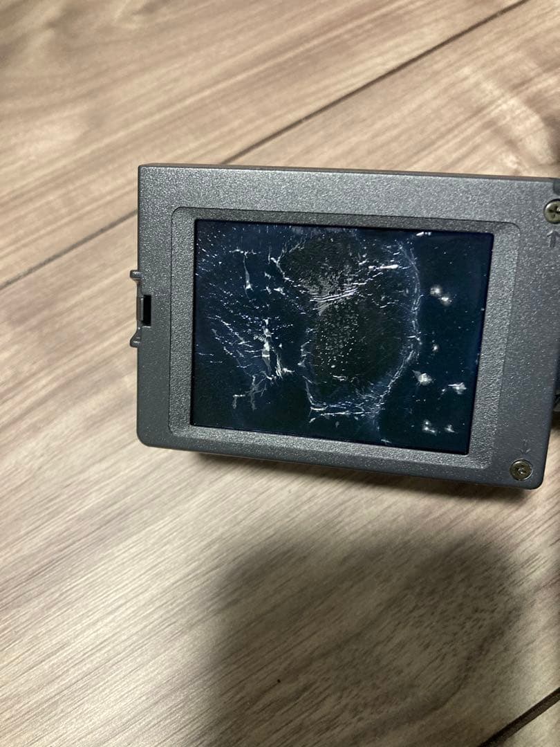 ビデオカメラ SONY Handycam CCD-TRV47