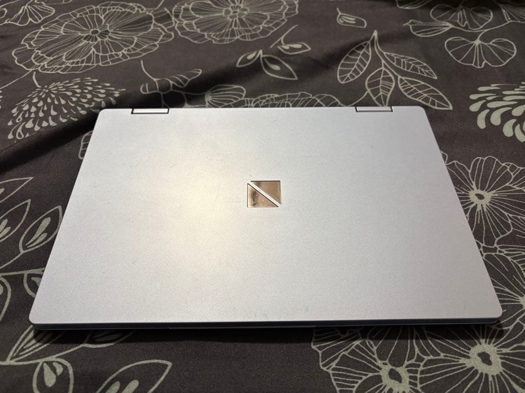 NEC LAVIE シルバー ノートPC