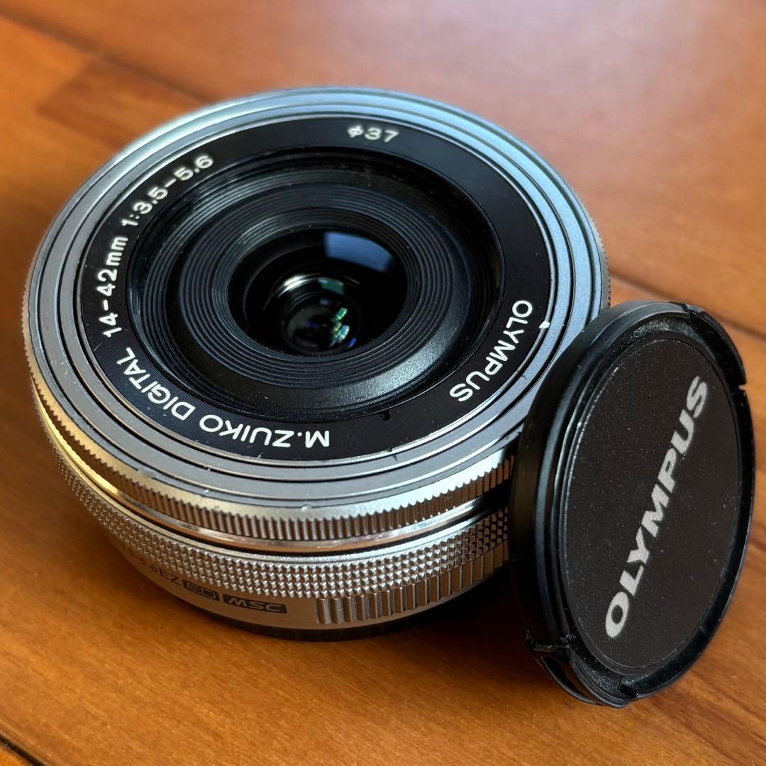 ✨オリンパス 電動パンケーキズームレンズ✨