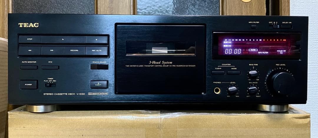 zukapon　【３ヘッド・高コスパ・美品】TEAC　V-1030