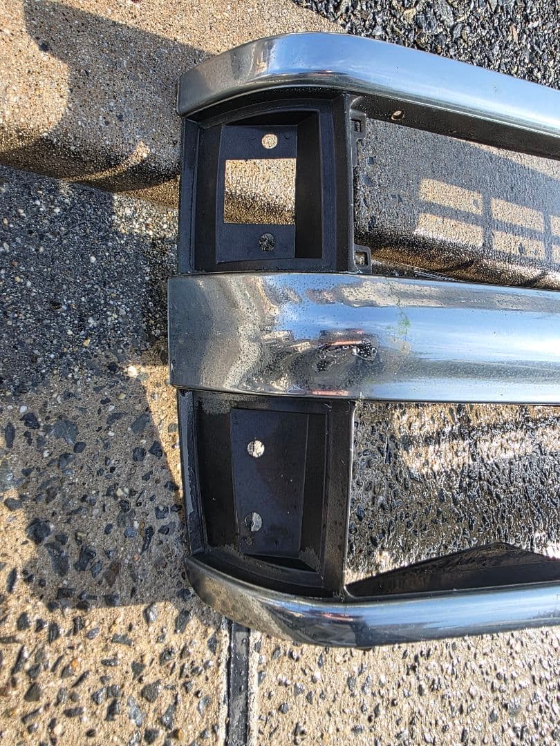 Sunnyさん専用 シボレー C1500 94up 純正グリル 純正ボウタイ