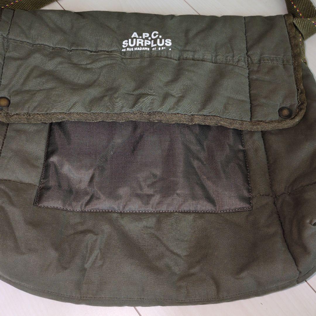 A.P.C アーペーセー　カーキ　ショルダーバッグ　メッセンジャー　古着