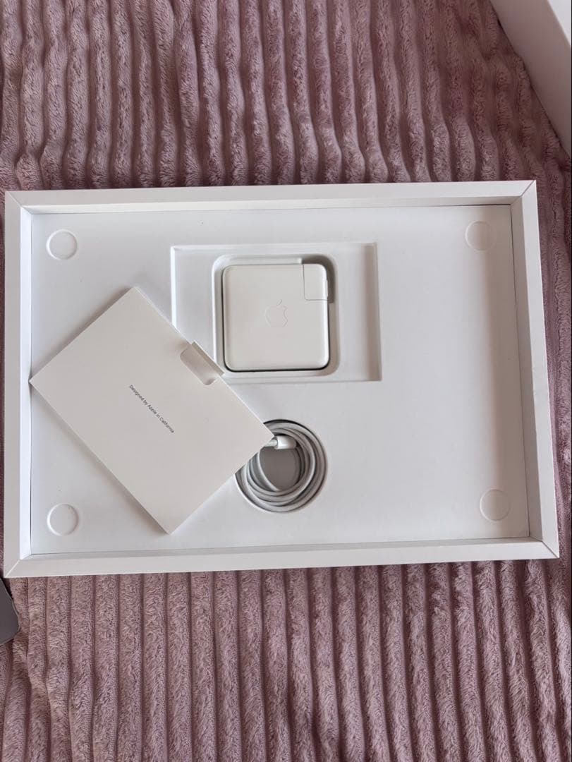 MacBook Pro 16インチ / Core i9 / 16GB / 2TB