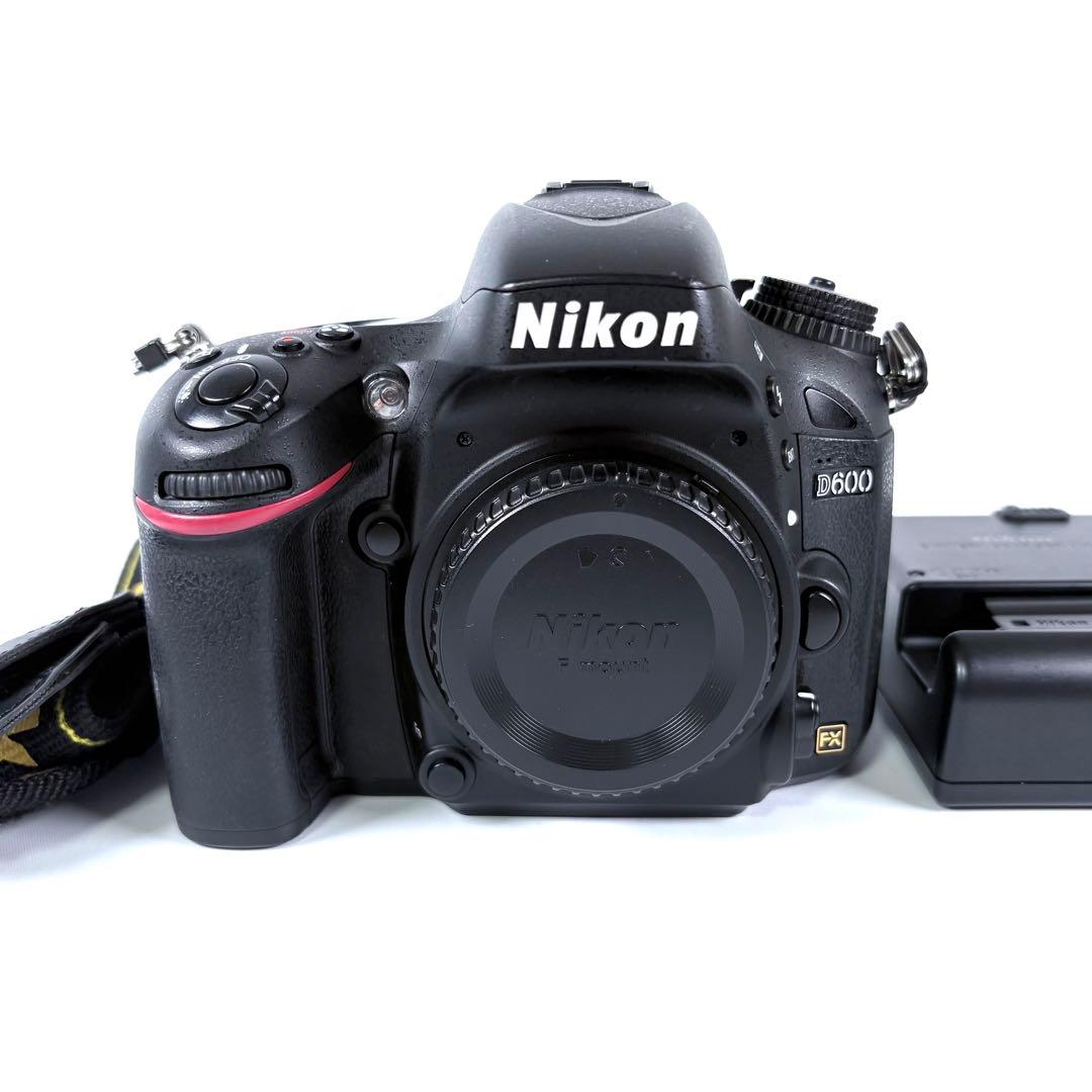 ニコン⚫︎Nikon D600 デジタル一眼レフカメラ 本体