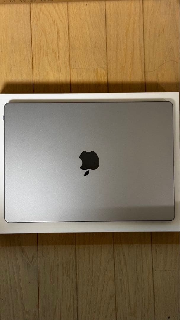 Macbook Pro M1 Pro 14インチ スペースグレイ 16/512