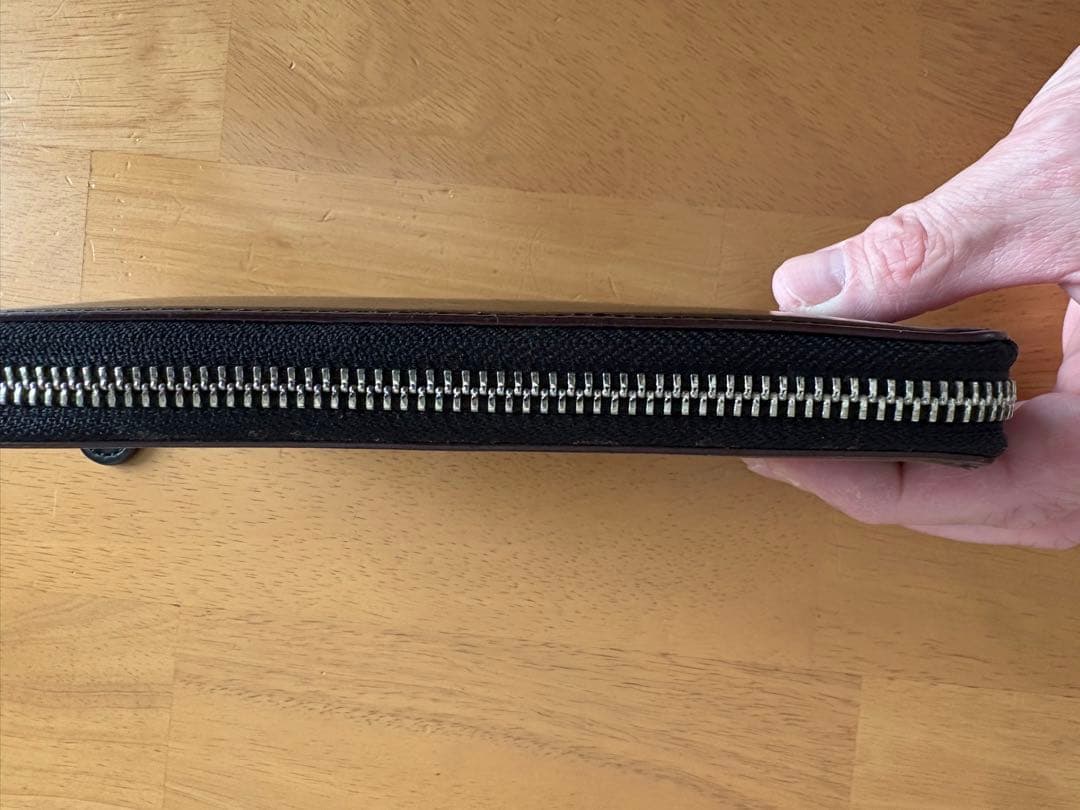 GANZO AVON ラウンドファスナー長財布 ブラック ブライドルレザー