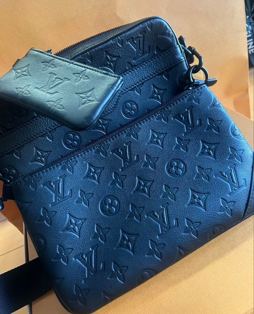 松坂屋本店購入LOUIS VUITTON 　トリオメッセンジャー