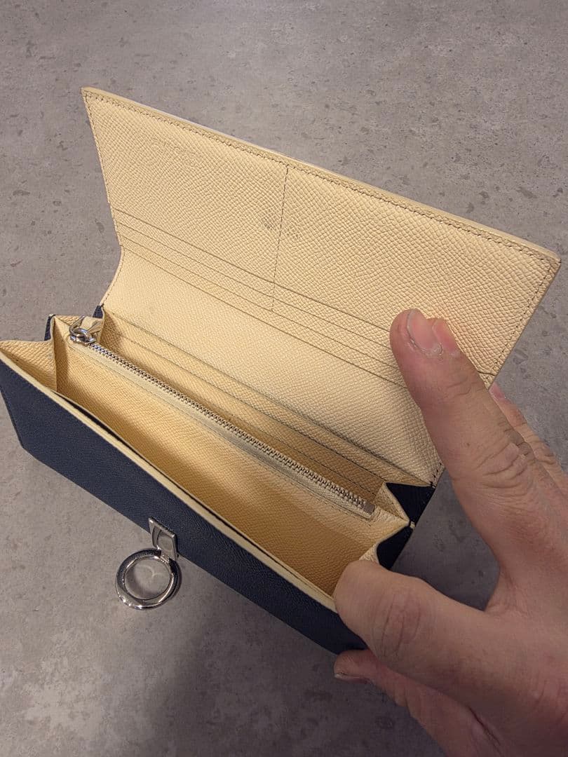 ネイビー 長財布 BVLGARI