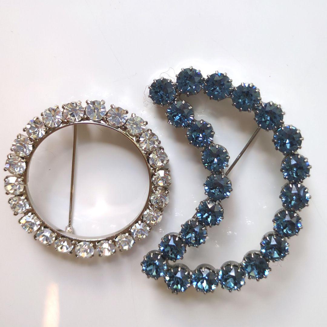 アッシュペーフランス レンヌ・ロザリー クリスタルブローチ2点セット