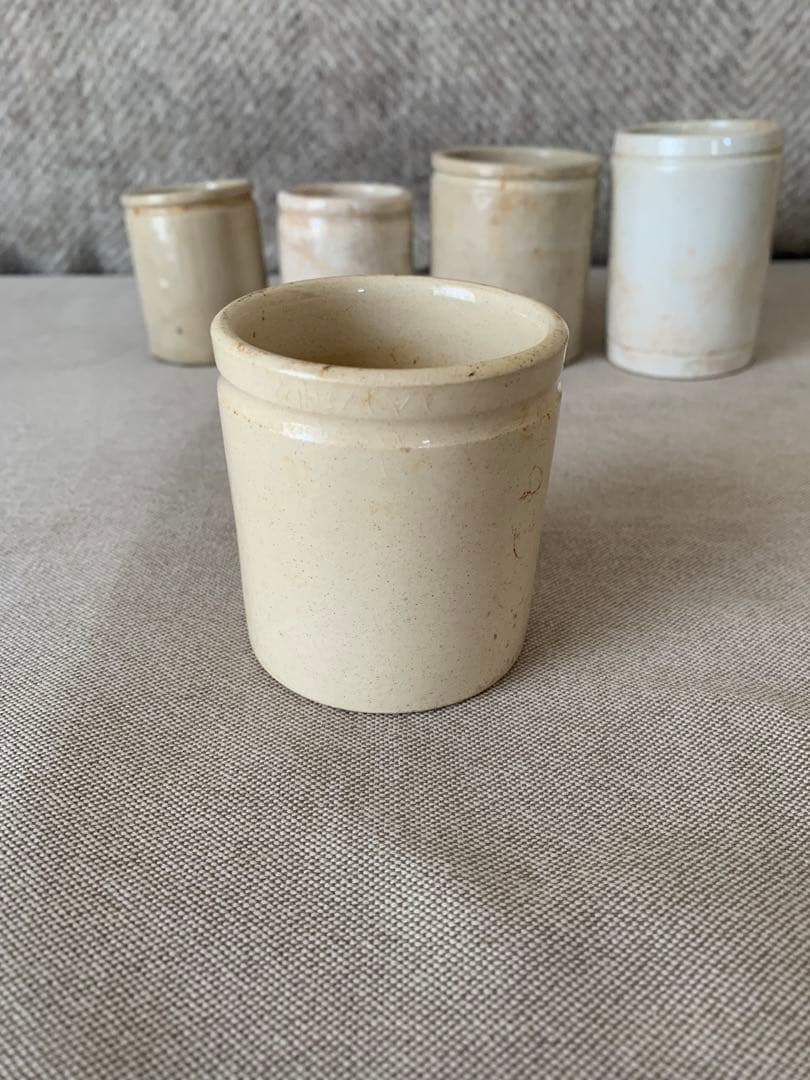 フランスアンティーク　小さな陶器のボトル5個セット