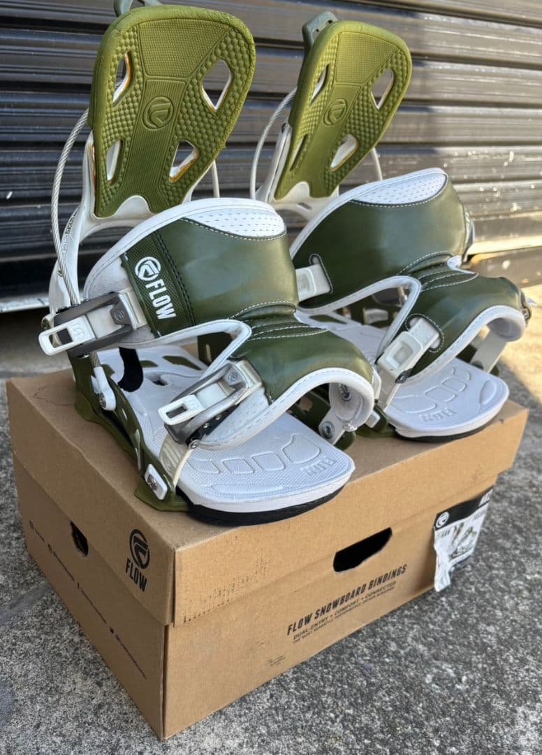 ☆FLOW スノーボード ビンディング ☆★オリーブグリーン★