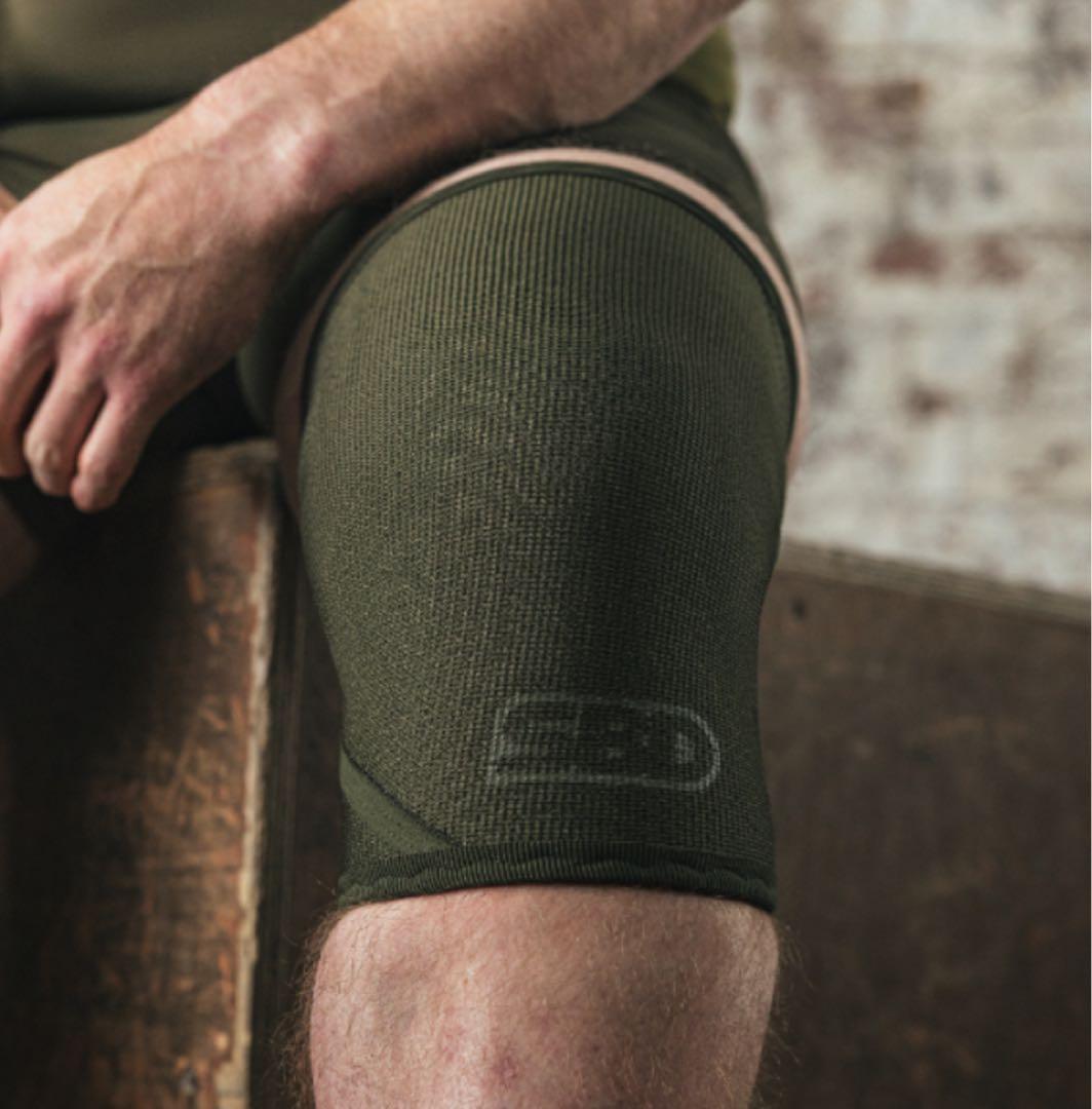 SBD　限定　Resolve　パワーリフティングニースリーブ XL