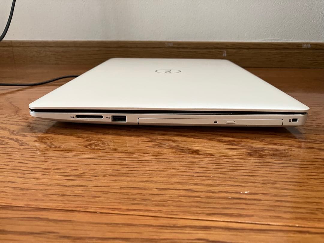 【猫ちゃん】DELL-Inspiron5570　ノートPC本体（異音あり）