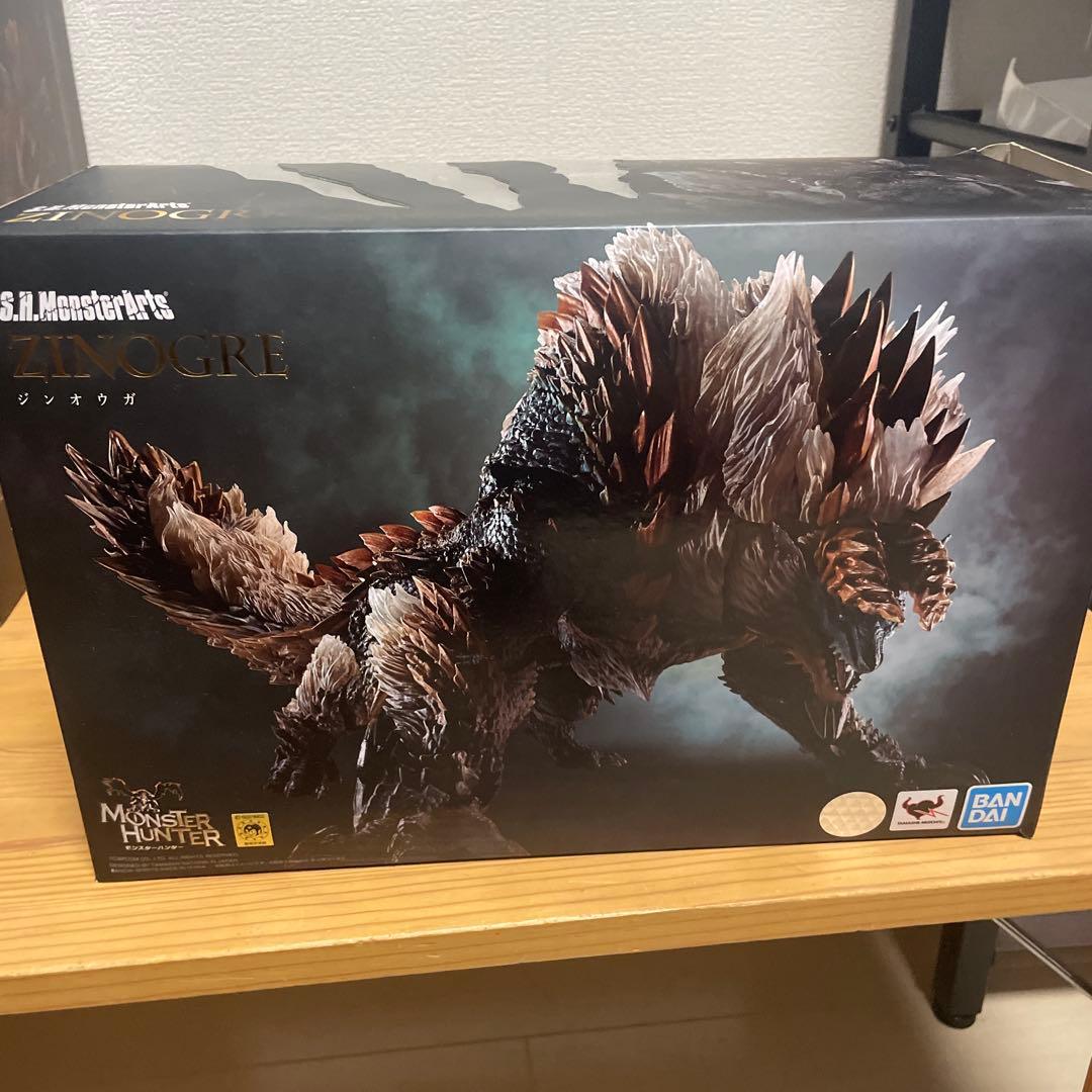 モンスターハンター　ジンオウガ　フィギュア