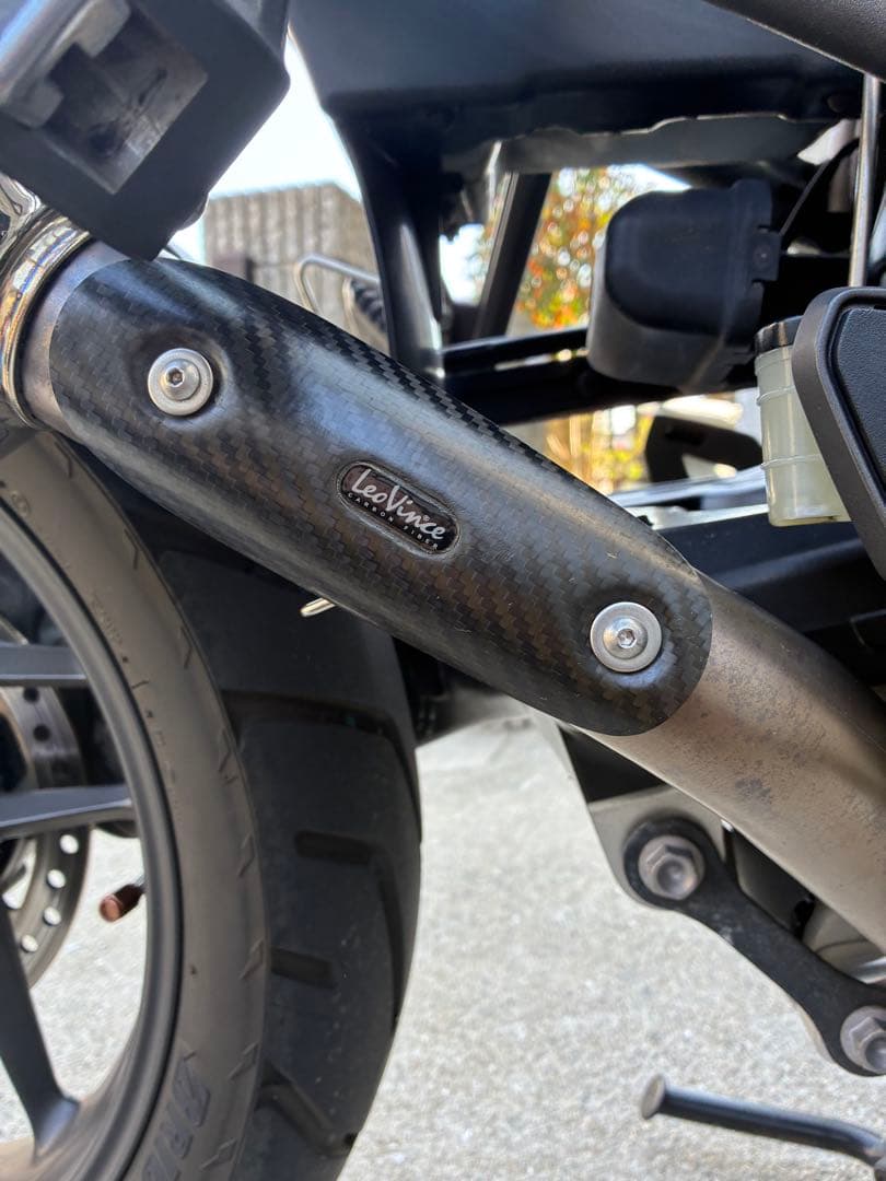 トライアンフ タイガーエクスプローラー 1200 レオビンチ 中間パイプ