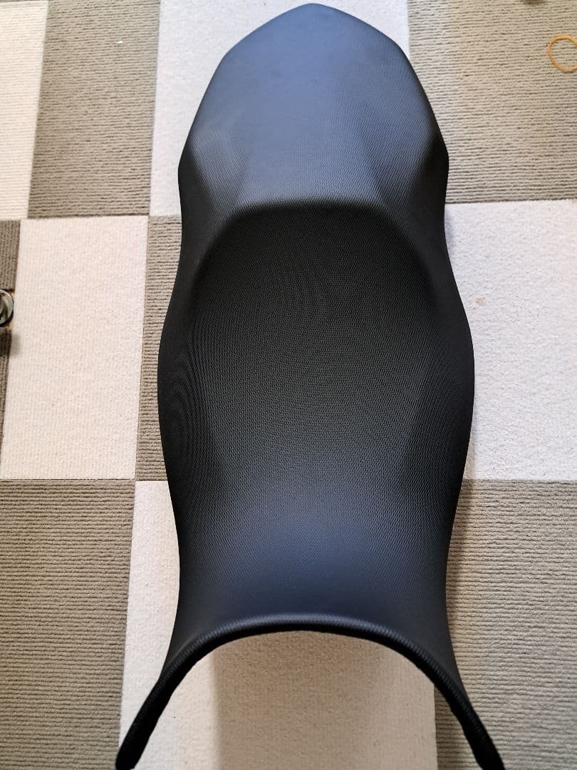 1/18まで限定値下げ F900R 純正 ローシート