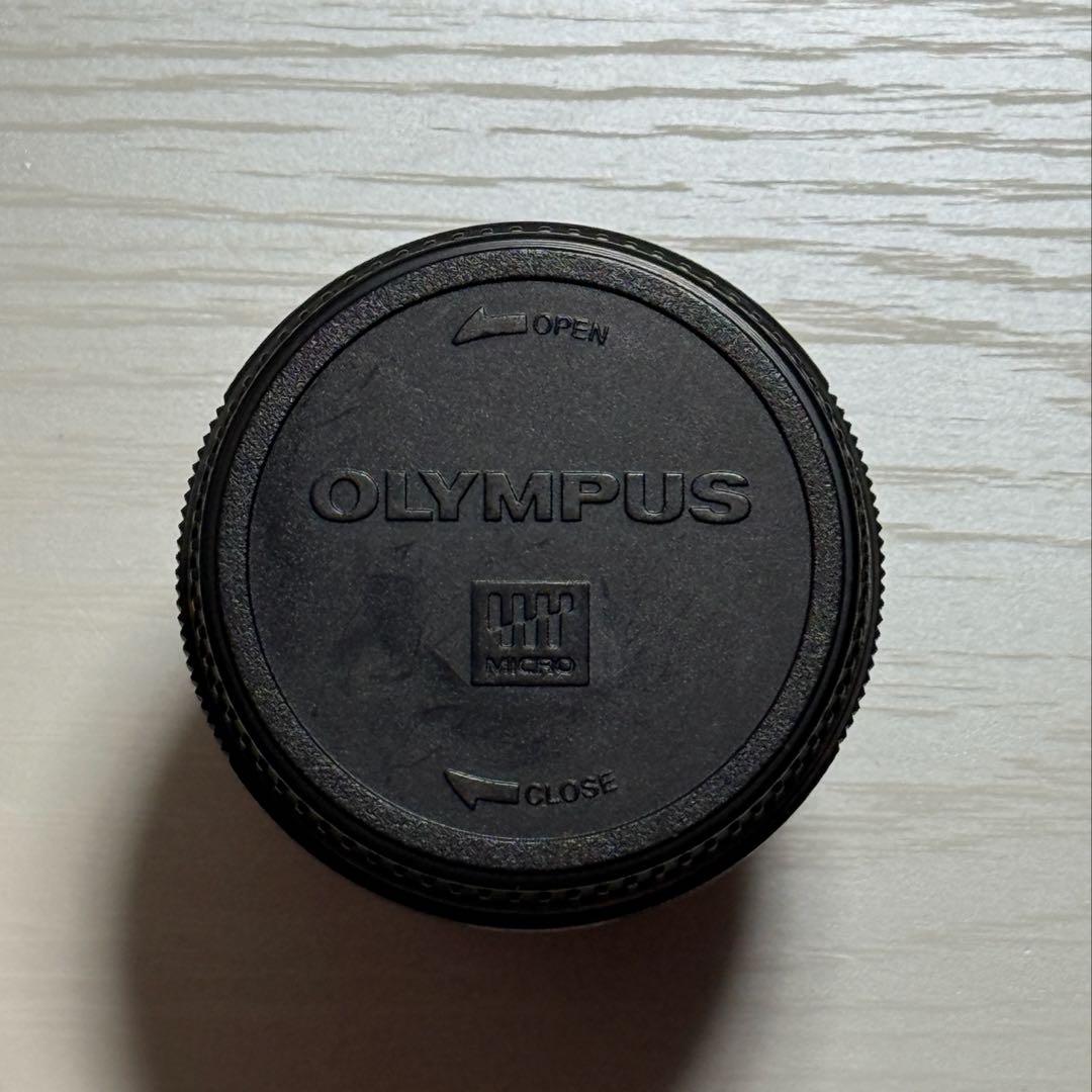 OLYMPUS製のM.ZUIKO DIGITAL 45mm f/1.8レンズ
