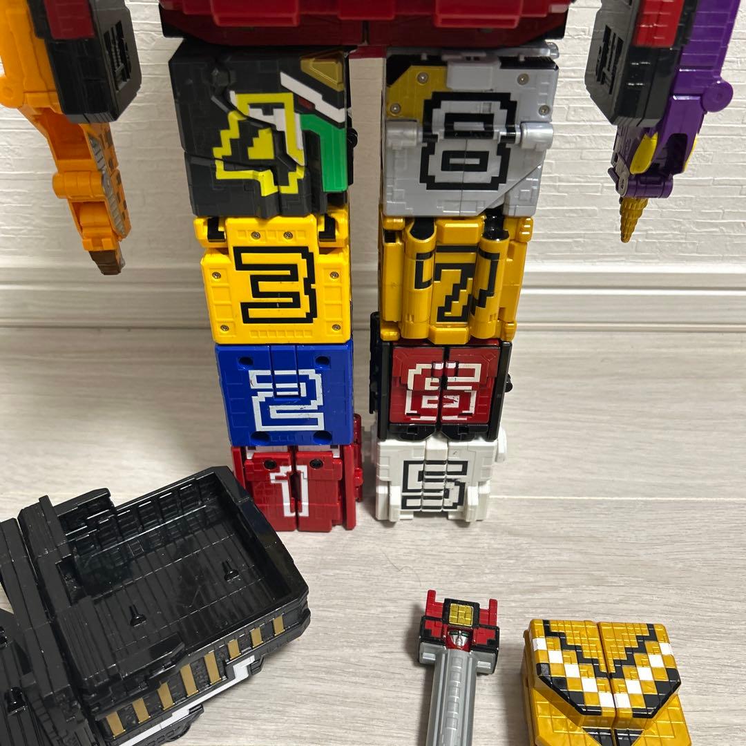 【ど迫力】動物戦隊ジュウオウジャー　DXワイルドトウサイドデカキング