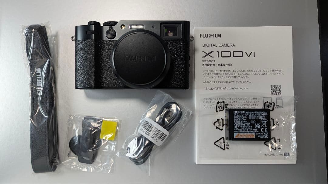 Fujifilm X100VI デジタルカメラ 本体　多言語モデル