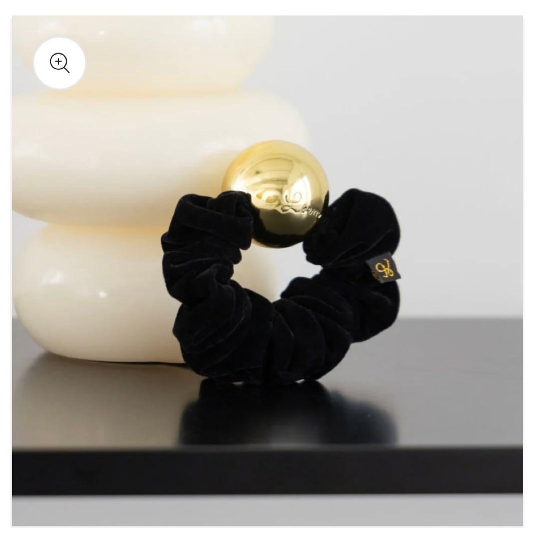 新品♡LOEM moon (ブラック)シュシュ　ロエムトウキョウ 黒