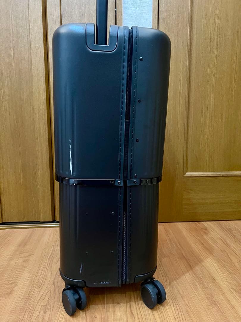 VELO 可変式スーツケース ブラック