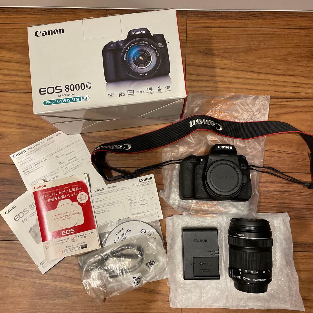 Canon EOS 8000D デジタル一眼レフ　極美品