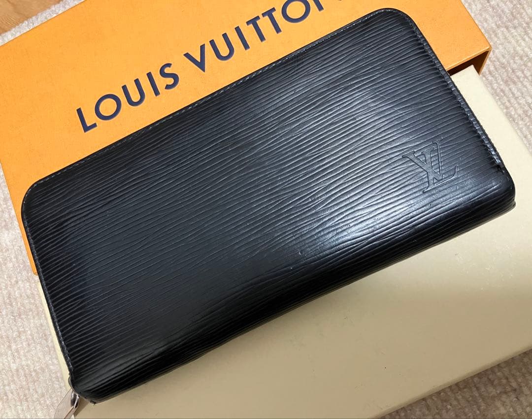 LOUIS VUITTON エピ長財布