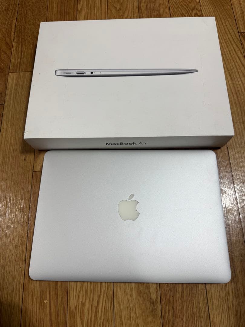 MacBook Air 13inch シルバー 256GB 初期化済み