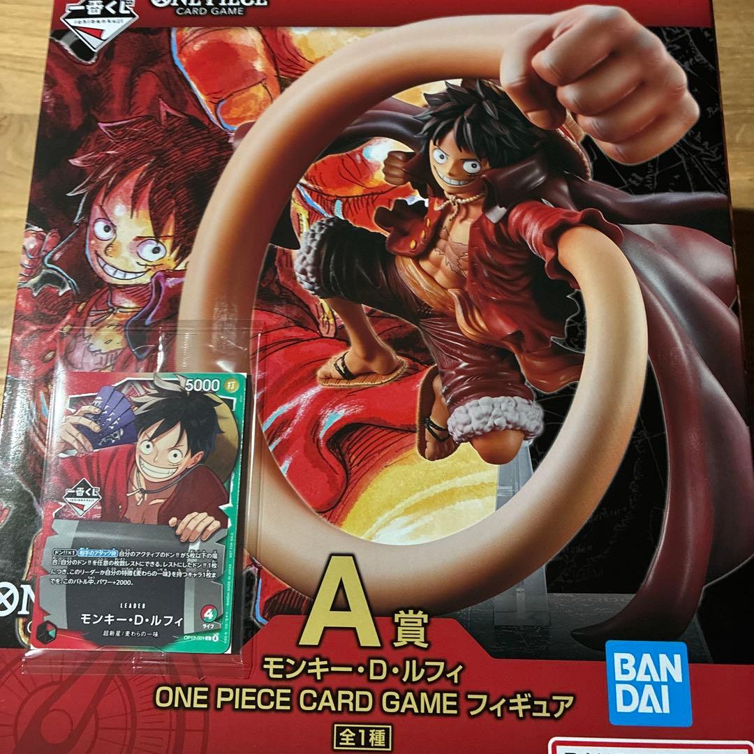 ワンピースカード一番くじA賞フィギュアとプロモカードセット
