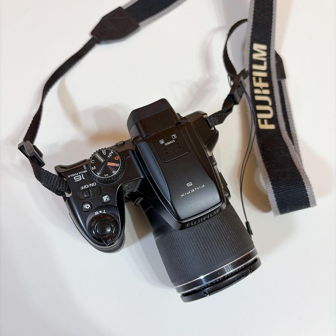 富士フイルム　FINEPIX S8400 デジタルカメラ