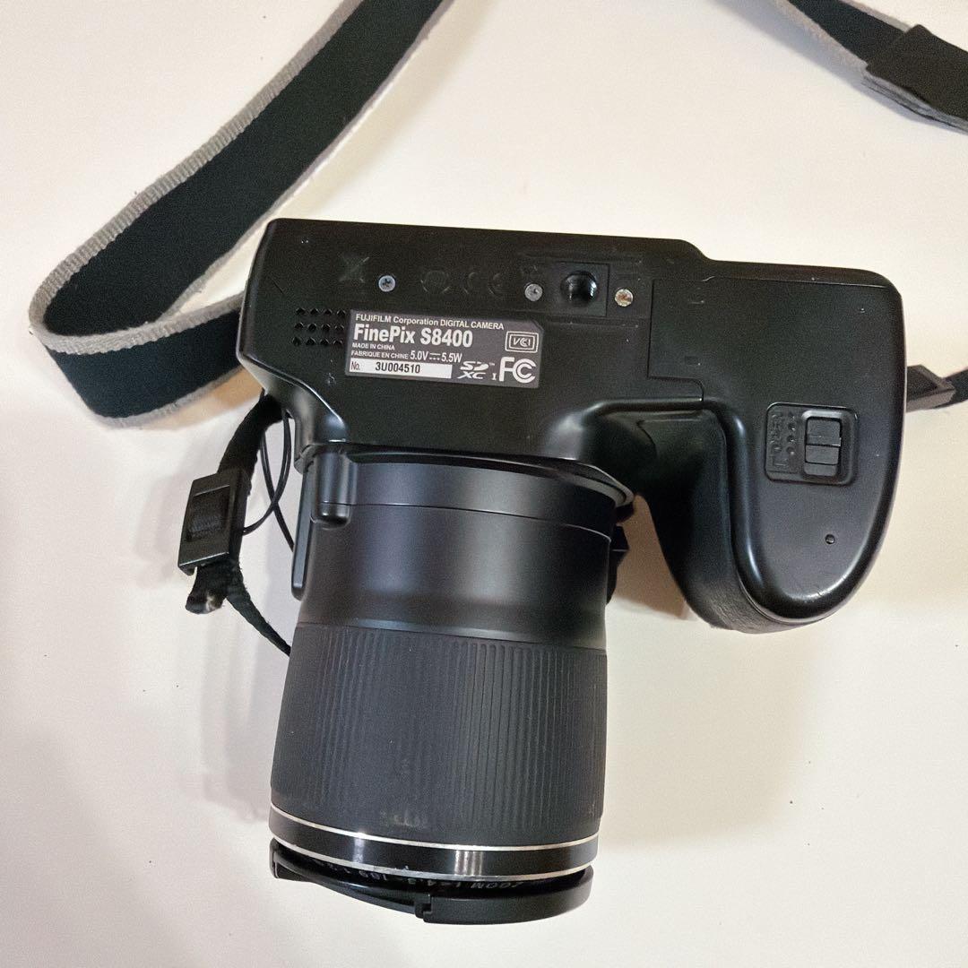 富士フイルム　FINEPIX S8400 デジタルカメラ